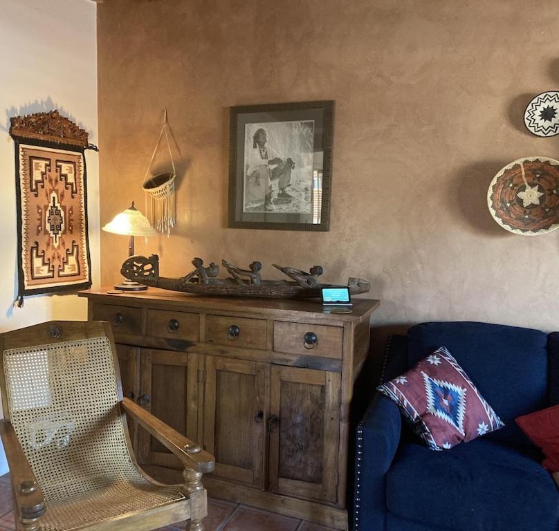 Casa Azul - Cute Centrally Located Adobe With Large Fenced Outdoor Living For Pets And Adults, Non-Smoking Tucson Exterior photo