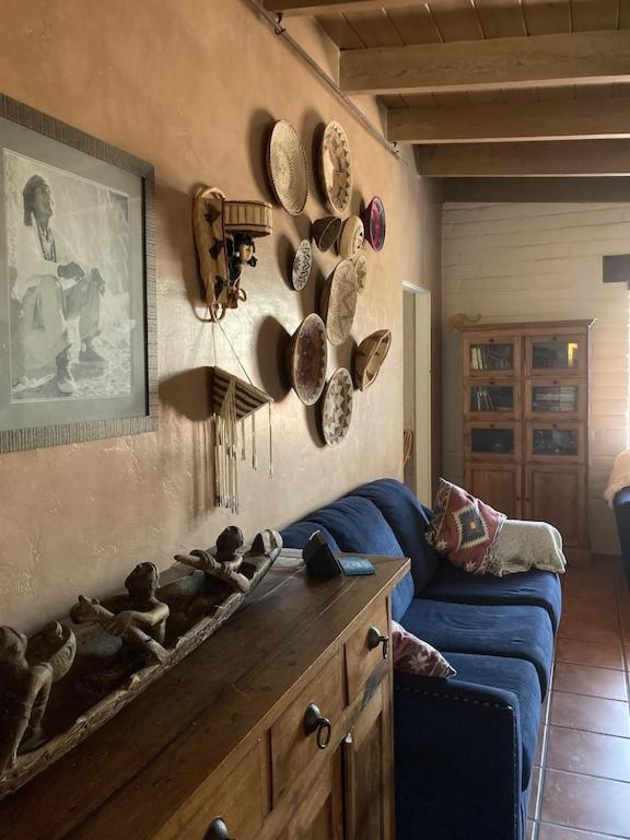 Casa Azul - Cute Centrally Located Adobe With Large Fenced Outdoor Living For Pets And Adults, Non-Smoking Tucson Exterior photo