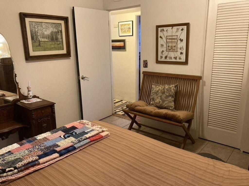 Casa Azul - Cute Centrally Located Adobe With Large Fenced Outdoor Living For Pets And Adults, Non-Smoking Tucson Exterior photo